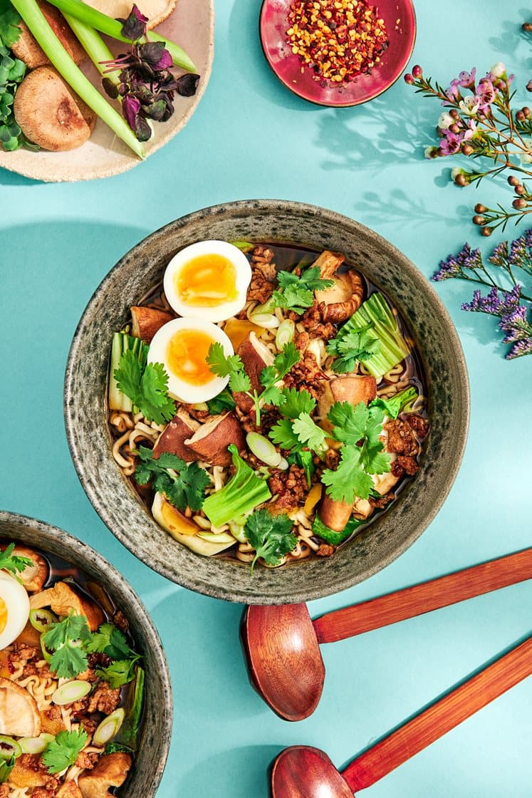 Pork Ramen - Nudelsuppe med stekt svinekjøttdeig, shiitakesopp og smilende egg