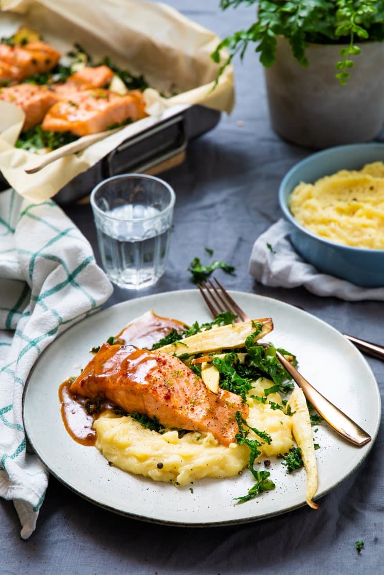 Limebakt laksefilet med potetpuré og teriyakismørsaus