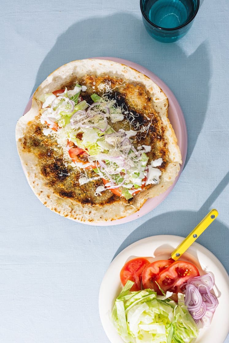 Smashed crispy chicken cæsar tacos